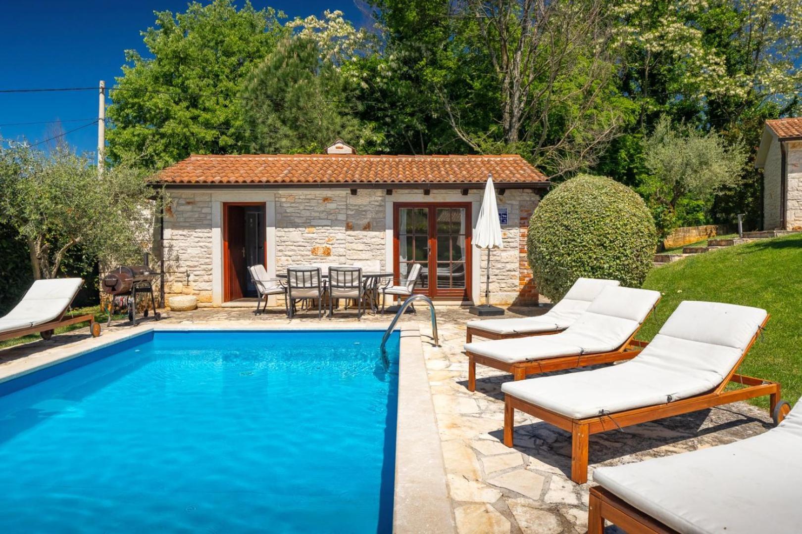 Rustic Villa Cehici With Pool In Sveti Lovrec Jehnici Екстер'єр фото