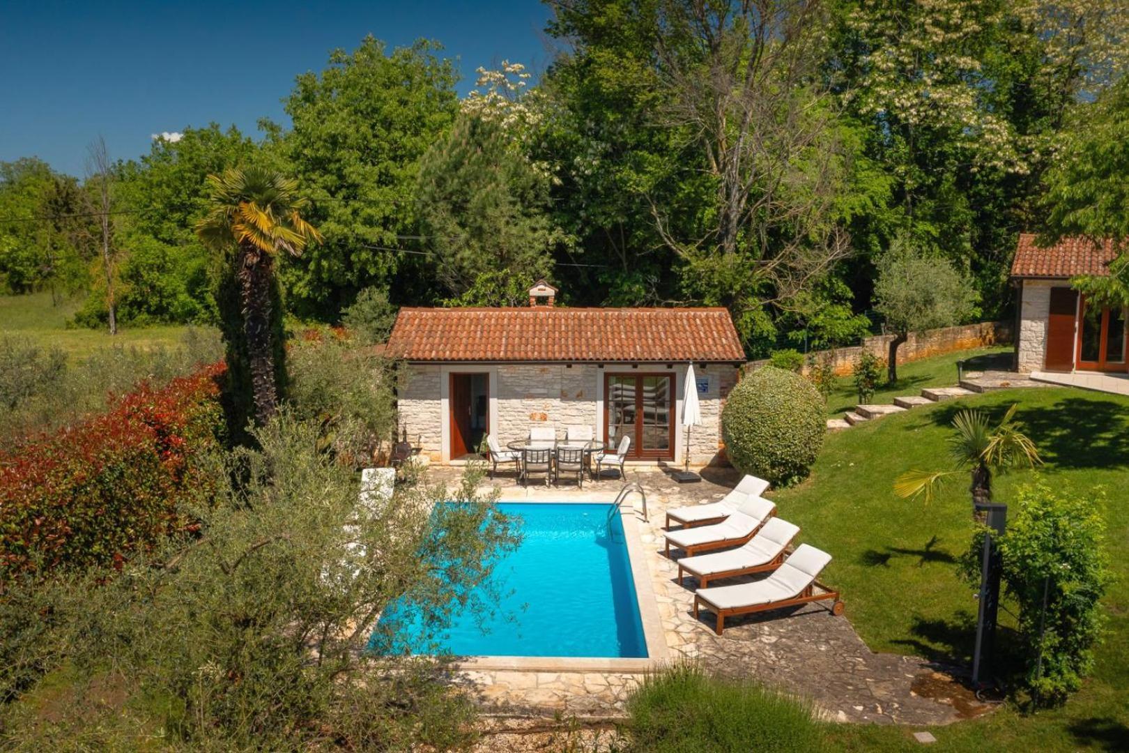 Rustic Villa Cehici With Pool In Sveti Lovrec Jehnici Екстер'єр фото